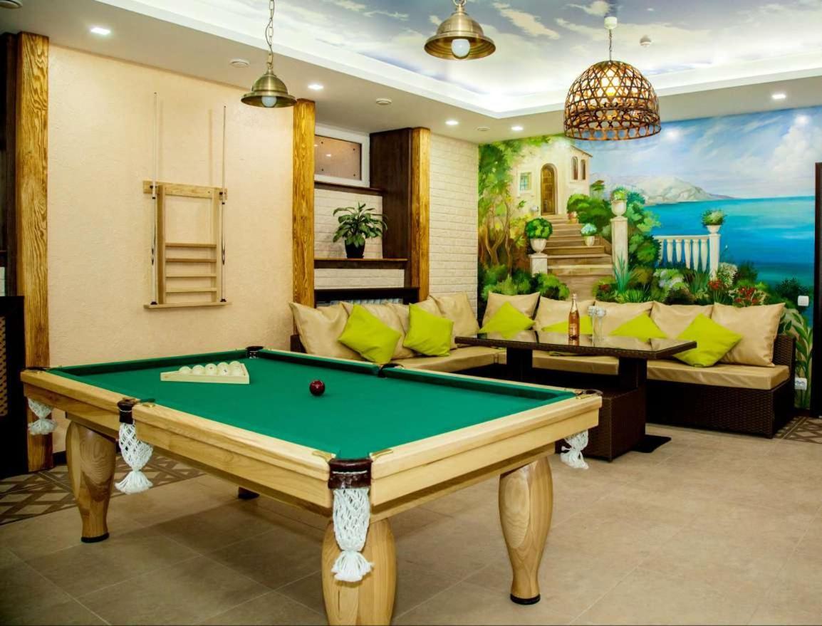 Hotel Sluch Starokostyantyniv Bagian luar foto