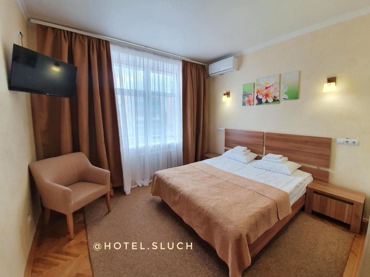 Hotel Sluch Starokostyantyniv Bagian luar foto
