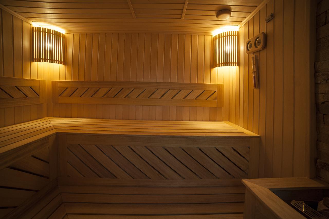 Hotel Sluch Starokostyantyniv Bagian luar foto