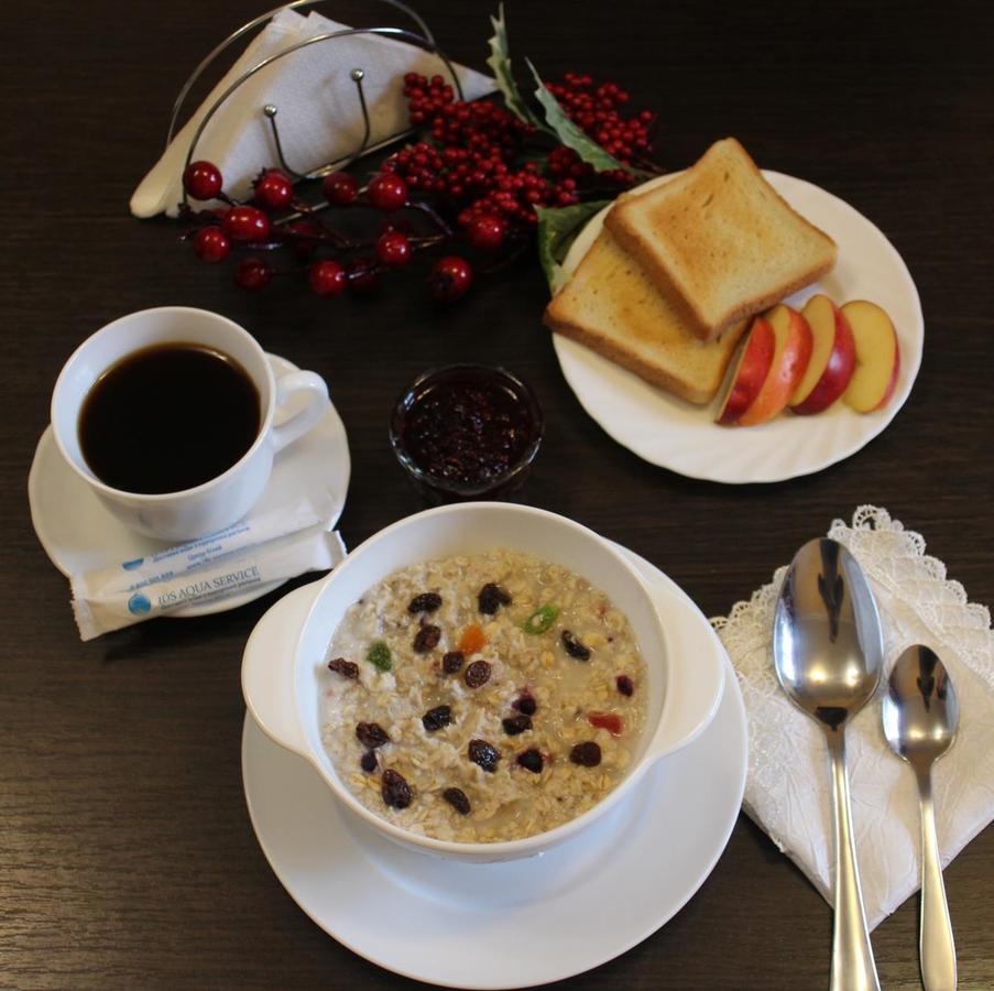 Hotel Sluch Starokostyantyniv Bagian luar foto