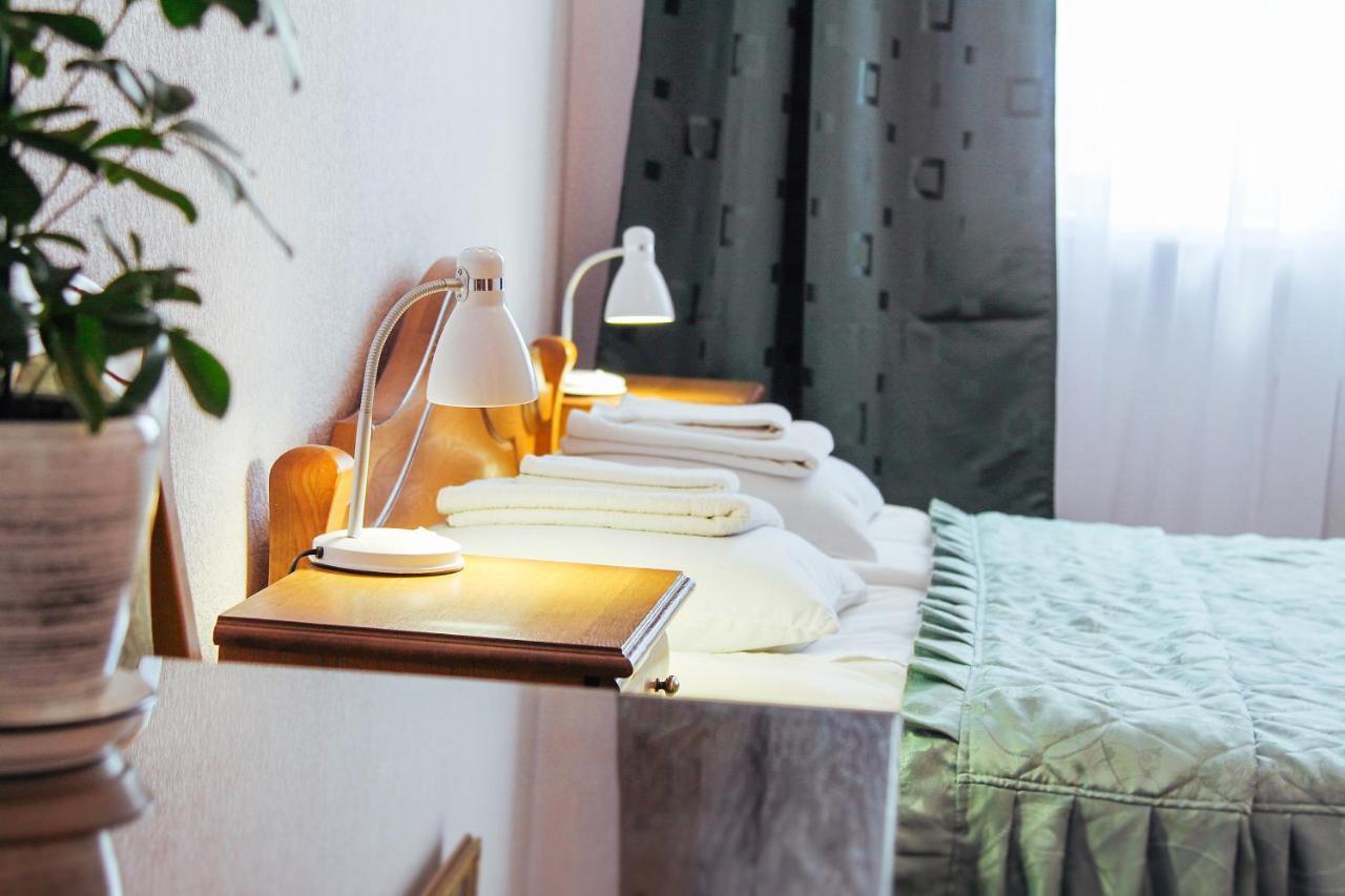 Hotel Sluch Starokostyantyniv Ruang foto